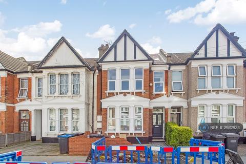 2 bedroom flat to rent, Sangley Road, London, SE25