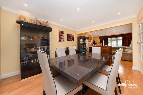 4 bedroom semi-detached house for sale, Manor Park Gardens, Edgware, HA8