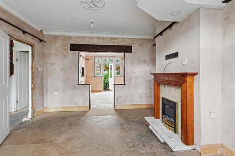 3 bedroom terraced house for sale, Gordon Road, Enfield
