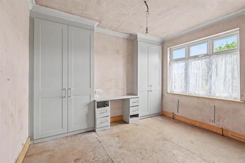 3 bedroom terraced house for sale, Gordon Road, Enfield