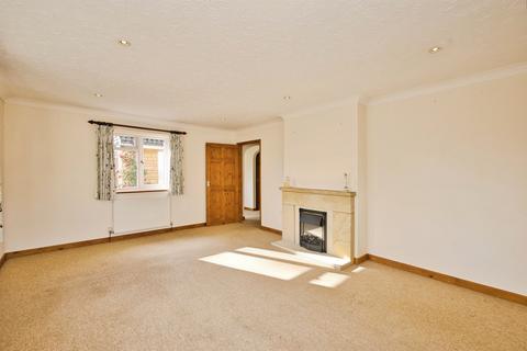 3 bedroom detached bungalow for sale, Beaconfield Road, Yeovil