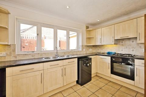 3 bedroom detached bungalow for sale, Beaconfield Road, Yeovil