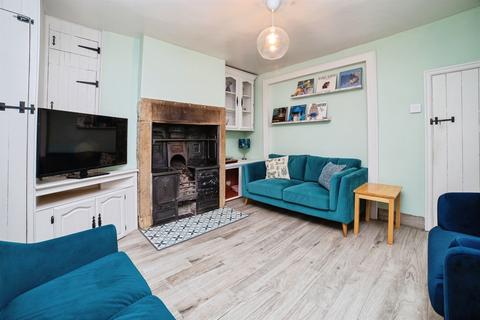 undefined, The Common, Matlock DE4