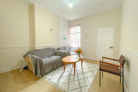 2 bedroom terraced house for sale, Welford Road, Leicester