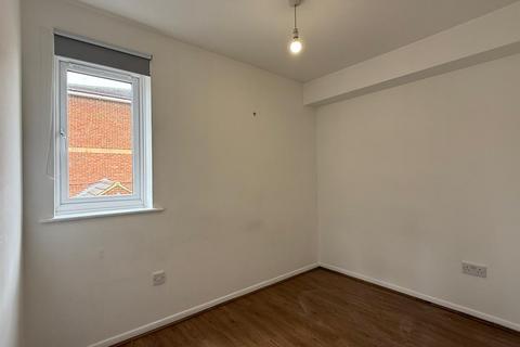 1 bedroom flat to rent, Walpole Road, Slough, SL1 6PA