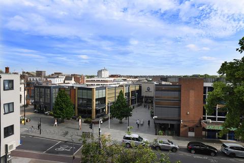 2 bedroom penthouse for sale, Cathedral View, Chelmsford