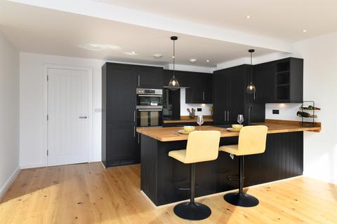 2 bedroom penthouse for sale, Cathedral View, Chelmsford