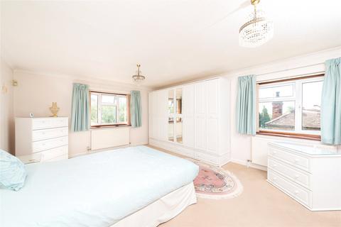 undefined, Ditchfield Common, Lane End, High Wycombe, Buckinghamshire, HP14