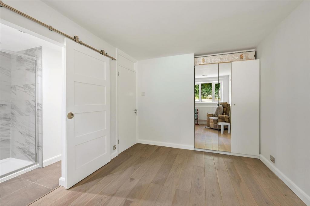 En suite bedroom, en suite