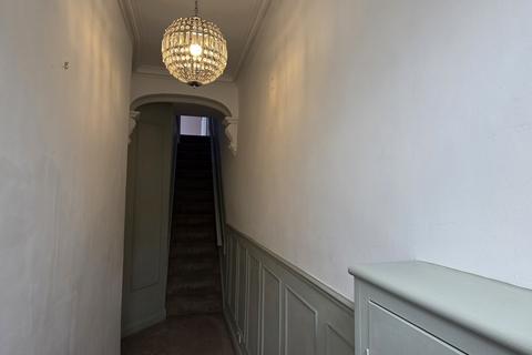 2 bedroom flat to rent, Grenville Street, Stockport, SK3