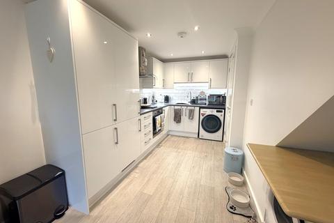 2 bedroom semi-detached house for sale, Westport Gardens, Hamworthy
