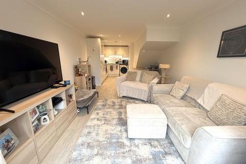 2 bedroom semi-detached house for sale, Westport Gardens, Hamworthy