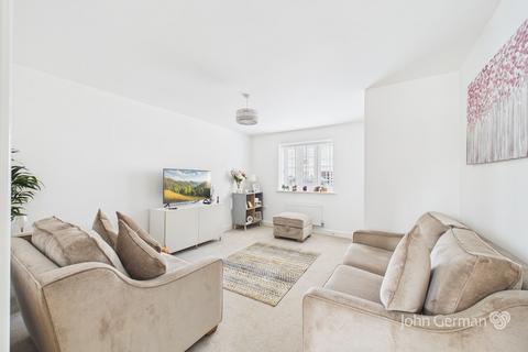 3 bedroom semi-detached house for sale, Fairfields, Branston