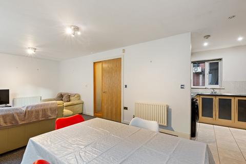 3 bedroom apartment for sale, Steam Mill Street, Chester