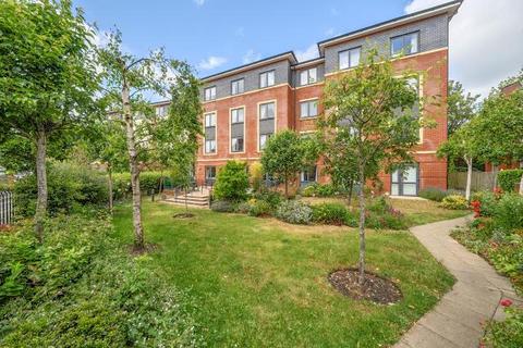 undefined, Avonbank Lodge, Newbury