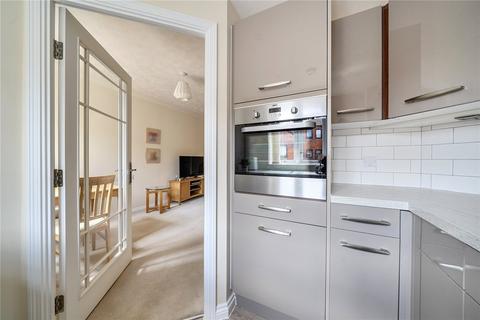 undefined, Avonbank Lodge, Newbury