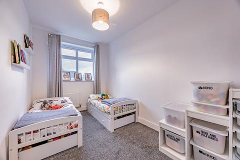 2 bedroom apartment for sale, Curzon Avenue, Northwich, CW8