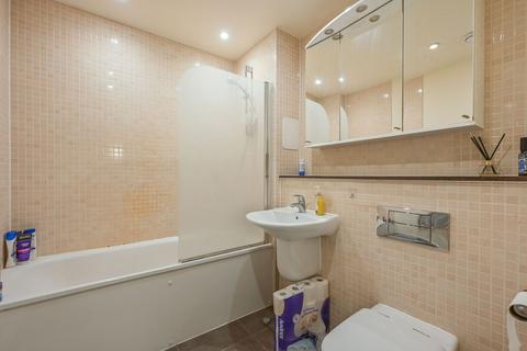 3 bedroom flat to rent, Crowder Street, Tower Hamlets, London, E1