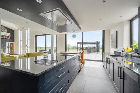 5 bedroom detached house for sale, Malthouses, Runnington, Wellington