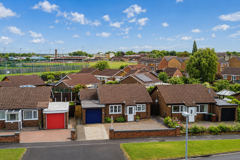 3 bedroom detached bungalow for sale, Breedon Drive, Lincoln LN1