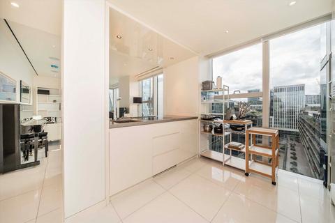 1 bedroom flat to rent, Moor Lane, London EC2Y