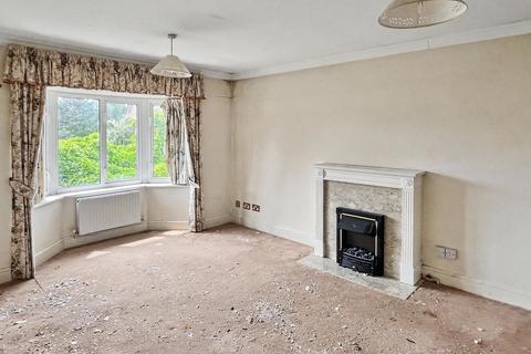 2 bedroom apartment for sale, Orchard Lane - No Onward Chain - Share of Freehold