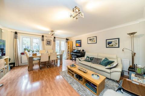 3 bedroom terraced house for sale, Maple Leaf Square, London SE16