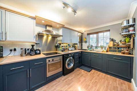 3 bedroom terraced house for sale, Maple Leaf Square, London SE16