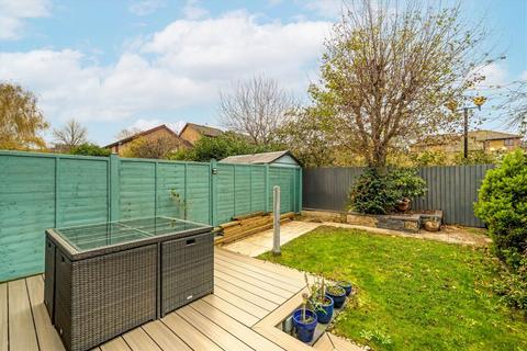 3 bedroom terraced house for sale, Maple Leaf Square, London SE16