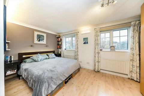 3 bedroom terraced house for sale, Maple Leaf Square, London SE16