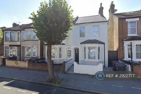 4 bedroom semi-detached house to rent, Davidson Road, East Croydon, CR0