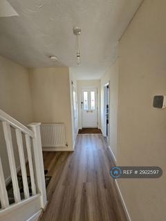 3 bedroom end of terrace house to rent, Mill Bridge Place, Uxbridge, UB8