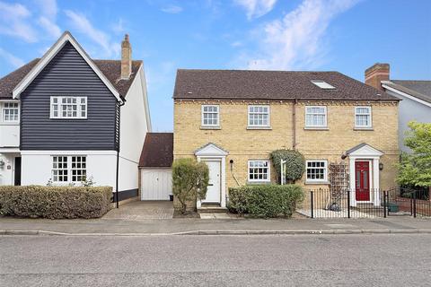 3 bedroom link detached house to rent, Old Ferry Road, Wivenhoe, Colchester