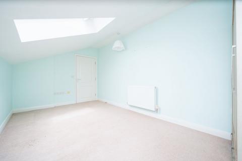 1 bedroom flat for sale, Bells Hill Green, Stoke Poges SL2
