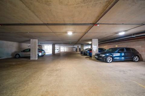 1 bedroom flat for sale, Bells Hill Green, Stoke Poges SL2
