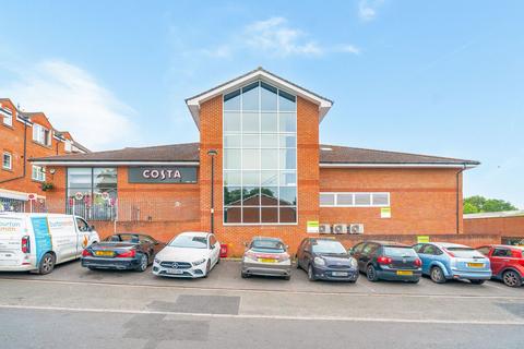 1 bedroom flat for sale, Bells Hill Green, Stoke Poges SL2