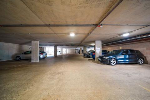 1 bedroom flat for sale, Bells Hill Green, Stoke Poges SL2