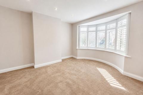 4 bedroom semi-detached house to rent, Worton Gardens, Isleworth TW7
