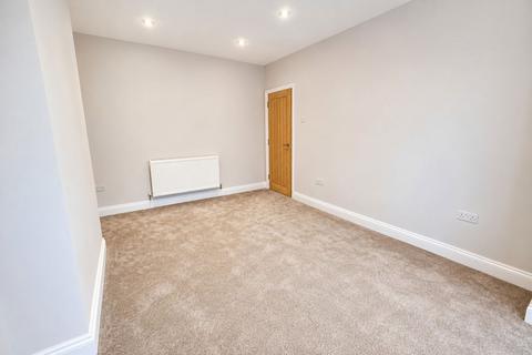 4 bedroom semi-detached house to rent, Worton Gardens, Isleworth TW7