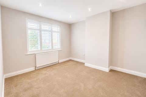 4 bedroom semi-detached house to rent, Worton Gardens, Isleworth TW7