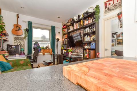 1 bedroom apartment for sale, 147 Hoe Street, London E17