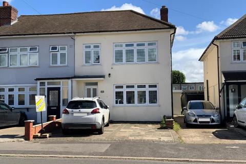 Elm Park, Hornchurch RM12