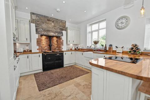 4 bedroom detached house for sale, Union Street, Low Moor, Clitheroe, BB7 2NH