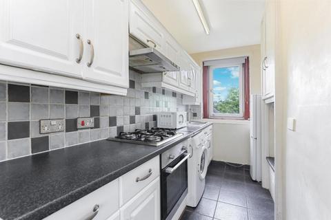 undefined, Broomknowes Road, Springburn, G21 4YP