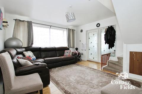 undefined, Stoneleigh Avenue, Enfield, EN1