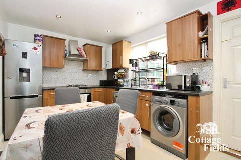 undefined, Stoneleigh Avenue, Enfield, EN1
