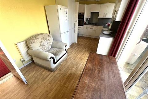 3 bedroom terraced house for sale, Newbolt Road, Portsmouth PO6