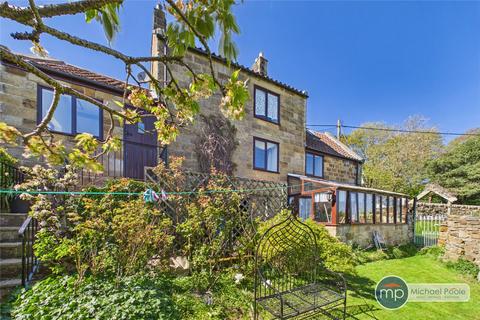 3 bedroom detached house for sale, Pipers Cottage, 42 Church Street