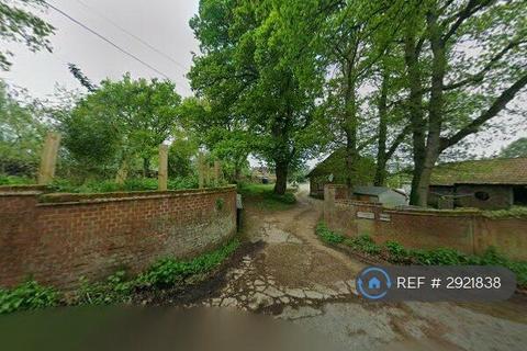 1 bedroom in a flat share to rent, Casbrook Common, Romsey, SO51