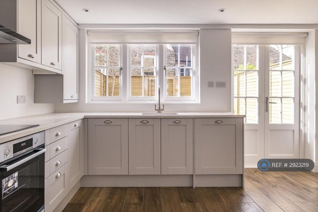 House in London - View 4